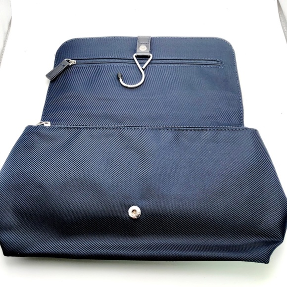 GIORGIO ARMANI Luxury Toiletry Grooming BAG POUCH NEW - Picture 4 of 8